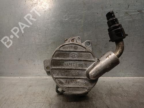Used Vacuum pump MERCEDES-BENZ VITO Van (W638) 110 CDI 2.2 (638.094) (102 hp) 31947750
