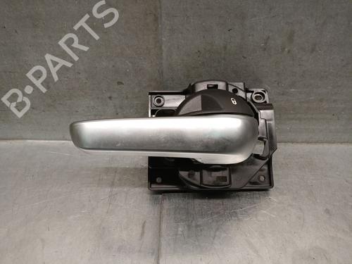 Used Front right interior door handle Front right interior door handle 38265120 38265120