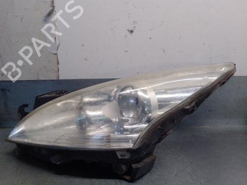 Scheinwerfer links für PEUGEOT 5008 (0U_, 0E_) 2.0 HDi 150 / BlueHDi 150 (150 hp) 31815000