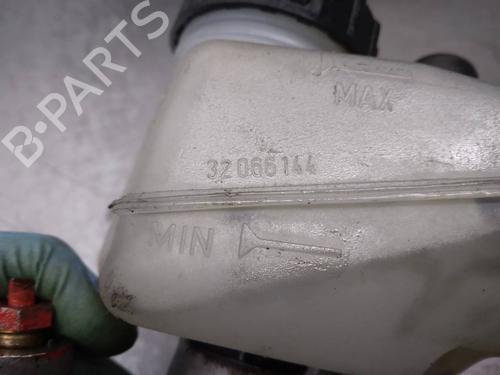 Brake master cylinder MERCEDES-BENZ 124 Saloon (W124) 300 E (124.030) | BP17586382M77 