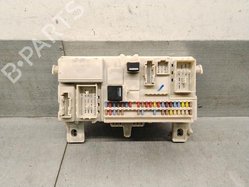 Used Fuse box Fuse box 37489707 37489707