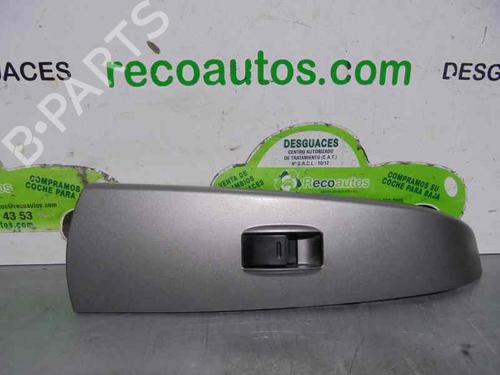 Used Right rear window switch TOYOTA PRIUS Liftback (_W2_) 1.5 Hybrid (NHW20_, NHW20R) (112 hp) 2102291