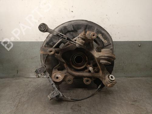 Used Right rear steering knuckle BMW 1 (F20) 118 d (150 hp) 26884682