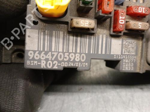 Fuse box CITROËN C5 III (RD_) 2.0 HDi 140 (RDRHF8, RDRHFA, RDRHA8, RDRHAJ) | BP31814943E1 - Image 3