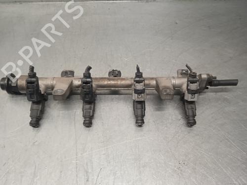 Used Injection rail Injection rail 10330869 10330869