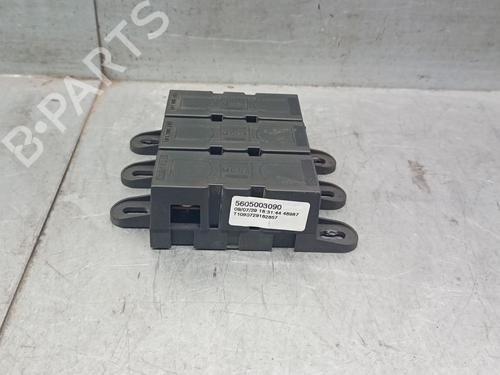 Fuse box JAGUAR XF I (X250) 3.0 D | BP34403144E1 - Image 3