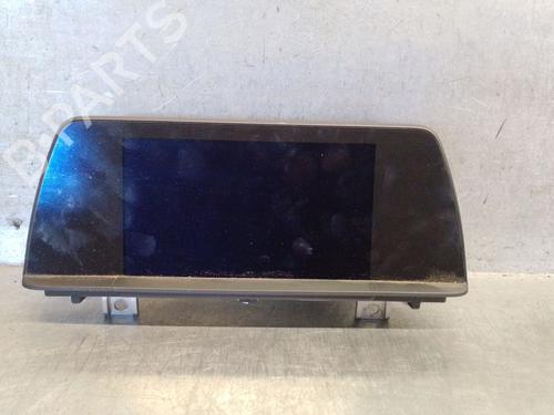 Used Display monitor BMW 1 (F20) 116 d (116 hp) 30103726