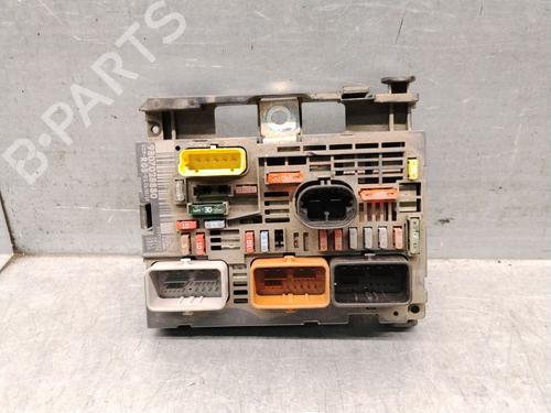 Used Fuse box Fuse box 37691202 37691202