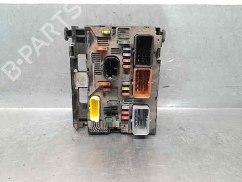Used Fuse box Fuse box PEUGEOT 307 SW (3H) 2.0 HDi 135 (136 hp) 36452772 36452772