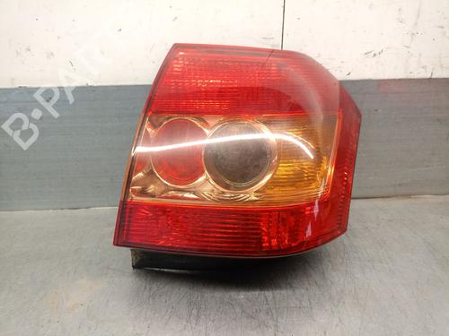 Venstre baglygte TOYOTA COROLLA (_E12_) 1.4 D (NDE120_, NDE120R) (90 hp) 29020511