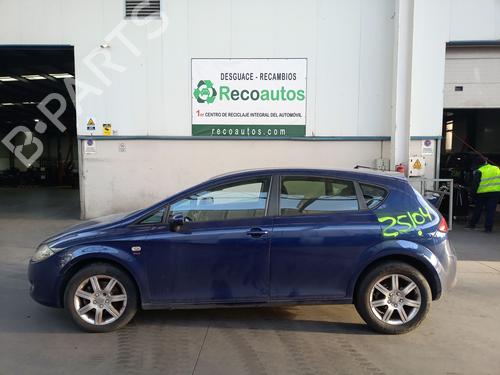 Left front fog light SEAT LEON (1P1) 2.0 TDI 16V | BP33675312C30 - Image 6