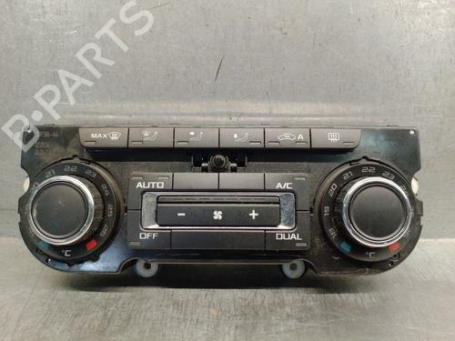 Used Climate control SKODA YETI (5L) 2.0 TDI (140 hp) 31838002