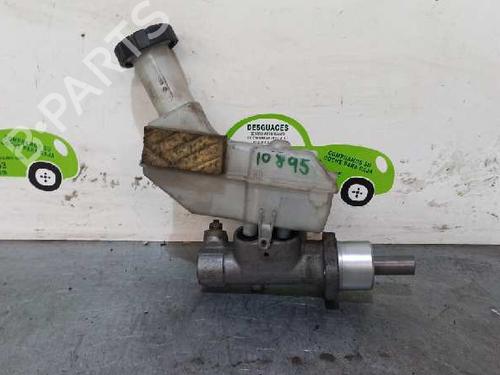 Used Brake master cylinder RENAULT CLIO III (BR0/1, CR0/1) 1.5 dCi (75 hp) 5680689