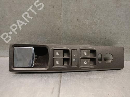 Used Left front window switch Left front window switch LANCIA MUSA (350_) 1.3 D Multijet (350.AXM11, 350.AXM1A, 350.AXI1A) (95 hp) 33873365 33873365