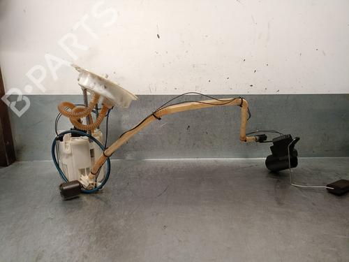Used Fuel pump BMW 3 (F30, F80) 318 d (143 hp) 29582748