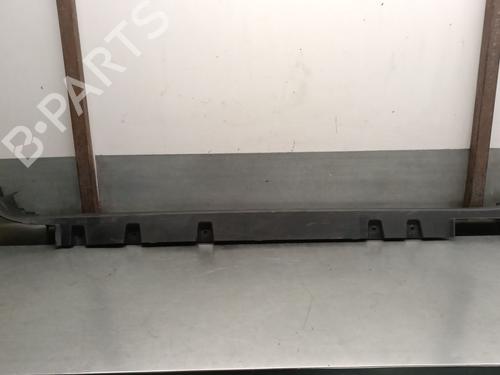 Used Step LAND ROVER DEFENDER Station Wagon (L663) D250 MHEV 4x4 (249 hp) 30401491