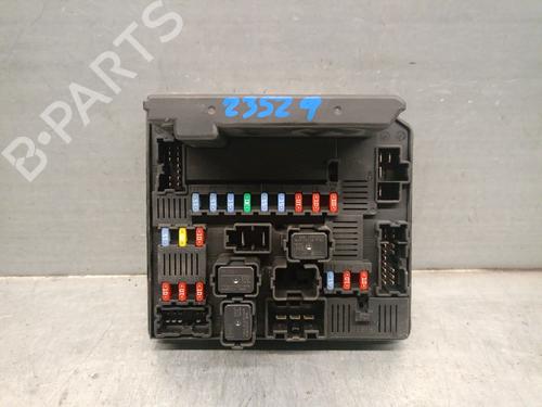 Used Fuse box NISSAN QASHQAI I (J10, NJ10) 2.0 dCi (150 hp) 29006399