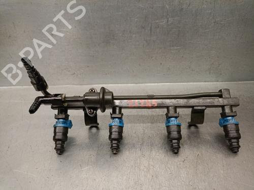 Used Injection rail DAEWOO NUBIRA (J100) 1.6 16V (106 hp) 20708801