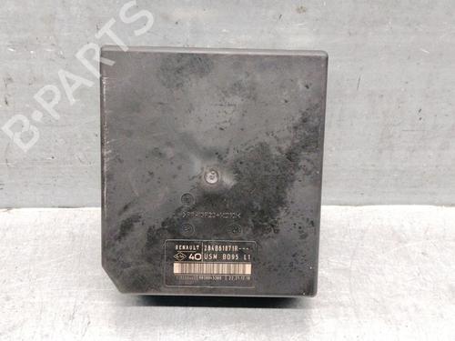 Used Fuse box Fuse box RENAULT MEGANE III Hatchback (BZ0/1_, B3_) 1.5 dCi (BZ09, BZ0D, BZ1W, BZ29, BZ14) (110 hp) 40038800 40038800