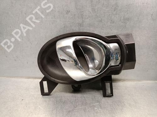 Højre fortil invendig håndtag NISSAN JUKE (F15) 1.2 DIG-T (115 hp) 24334428