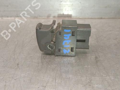 Right front window switch KIA SORENTO I (JC) 2.5 CRDi 4WD | BP22248665I26 