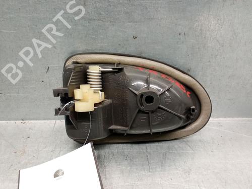 Høyre bak invendig håndtak RENAULT SCÉNIC I MPV (JA0/1_, FA0_) 1.9 dCi RX4 | BP29936219I16