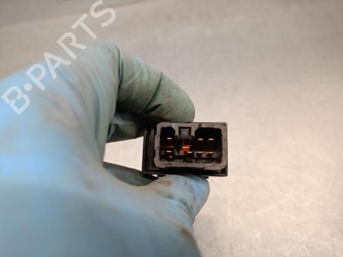 Right rear window switch KIA CARENS II MPV (FJ) 2.0 CRDi | BP25242189I28 