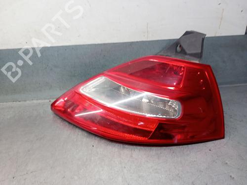 right-taillight-renault-megane-ii-bm01_-cm01_-2001-2002-2003-2004-2005-2006-2007-2008-2009-2010-2011-2012-31924804 main image