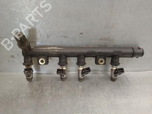 Used Injection rail Injection rail 30297718 30297718