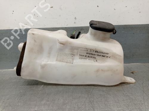 Used Windscreen washer tank RENAULT CLIO II (BB_, CB_) 1.2 (BB0A, BB0F, BB10, BB1K, BB28, BB2D, BB2H, CB0A,... (58 hp) 28726150