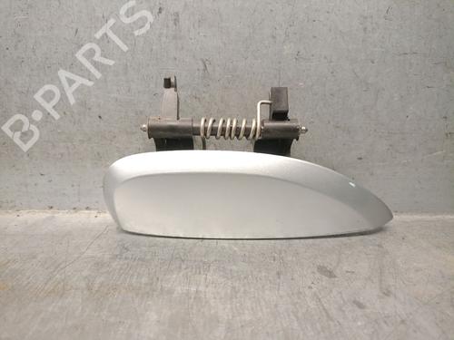 Højre fortil udvendigt håndtag DACIA DUSTER (HM_) 1.5 dCi 115 4x4 (HMAD) (116 hp) 32134921