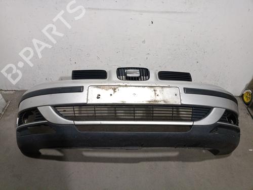 Used Front bumper SEAT LEON (1M1) 1.9 TDI (110 hp) 30656763