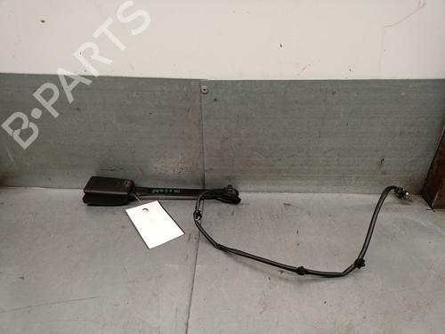 Sikkerhetsbelte-spenne NISSAN X-TRAIL III (T32_, T32R, T32RR) 1.6 dCi (T32) (130 hp) 32283406