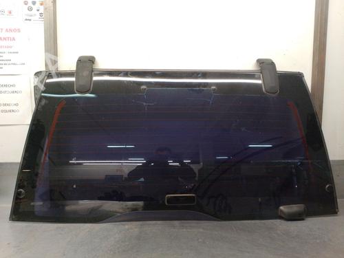bootlid-window-opel-frontera-b-u99-1998-1999-2000-2001-2002-2003-2004-35794273 main image