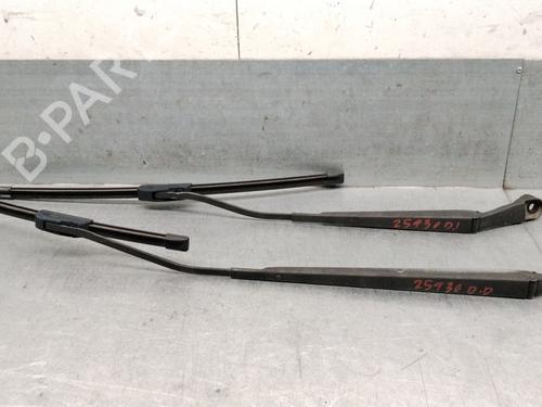 Used Front windshield wiper arm Front windshield wiper arm 37264452 37264452