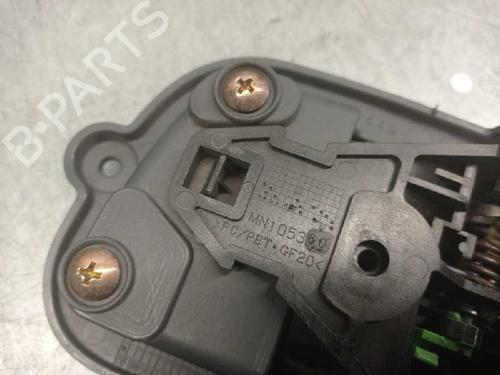 Rear right interior door handle MITSUBISHI GRANDIS (NA_W) 2.0 DI-D (NA8W) | BP8257282I16 
