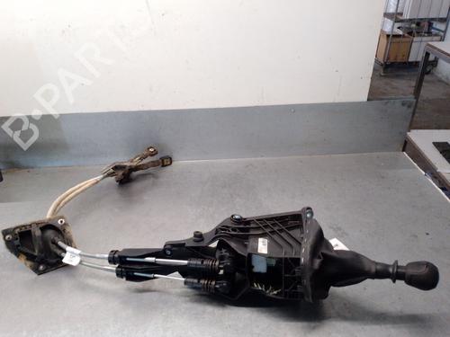 Used Gear lever Gear lever VW CRAFTER Van (SY_, SX_) 2.0 TDI FWD (SYB, SYC, SYD) (102 hp) 33321939 33321939