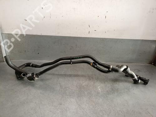 Used Pipe VOLVO XC40 (536) Recharge (252 hp) 28805371