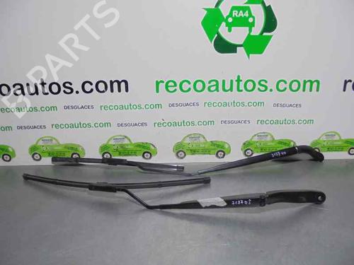Used Front windshield wiper arm RENAULT MEGANE IV Hatchback (B9A/M/N_) [2015-2025]  3472102