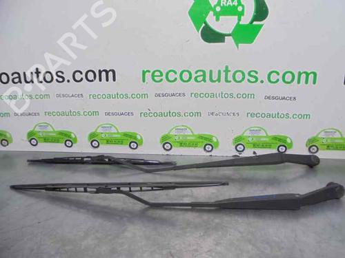 Used Front windshield wiper arm KIA CARENS II MPV (FJ) [2002-2013]  3508937