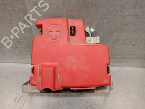 fuse-box-renault-master-iii-van-fv-2010-38988647 main image
