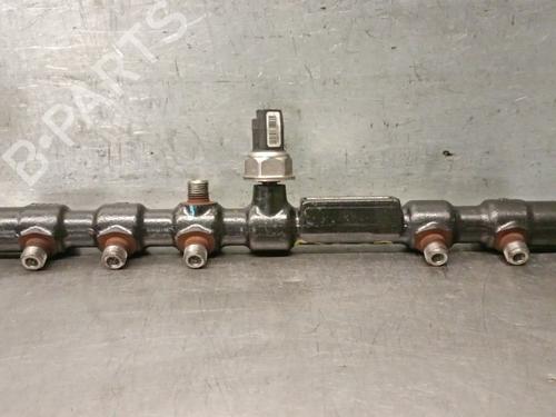 Used Injection rail Injection rail 36848322 36848322