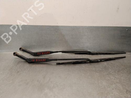Used Front windshield wiper arm Front windshield wiper arm 39077739 39077739
