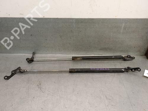 tailgate-lift-support-toyota-yaris-_p1_-1999-2000-2001-2002-2003-2004-2005-32451220 main image