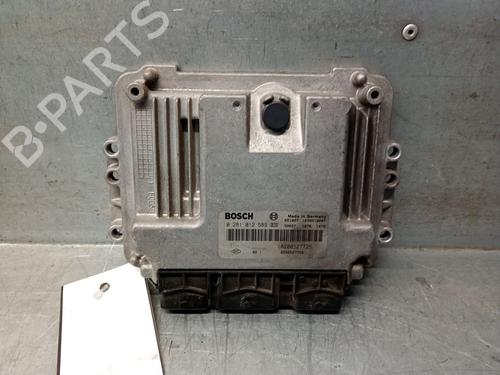 Used Engine control unit (ECU) Engine control unit (ECU) RENAULT SCÉNIC II (JM0/1_) 1.9 dCi (JM14) (131 hp) 33114453 33114453