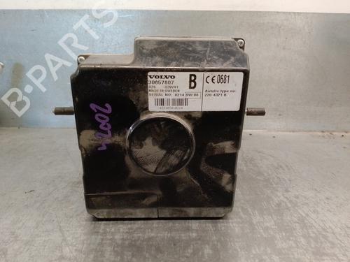 Used Electronic module VOLVO XC90 I (275) D5 AWD (163 hp) 18090352