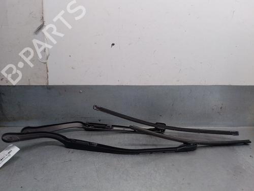 Front windshield wiper arm BMW 3 Touring (E91) 320 d | BP31038596C143