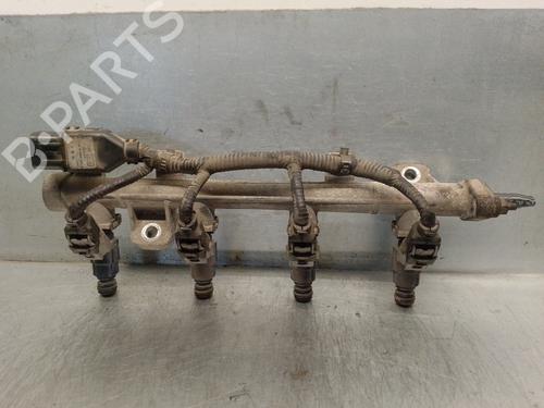 Used Injection rail Injection rail 16581048 16581048