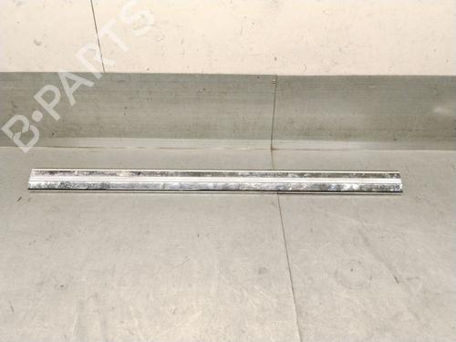 Used Right sideskirt Right sideskirt 38288770 38288770