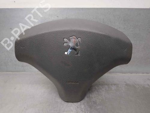 Used Driver airbag PEUGEOT 5008 (0U_, 0E_) 2.0 HDi 150 / BlueHDi 150 (150 hp) 18024555
